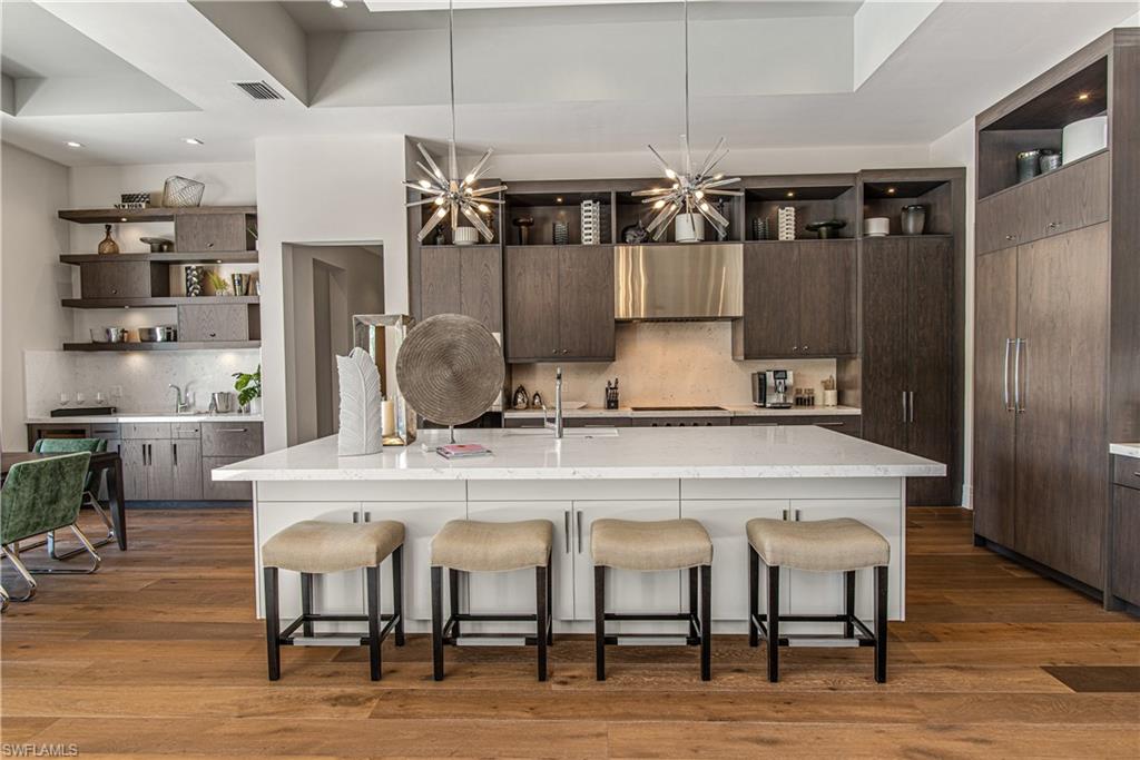 PINE RIDGE - Residential