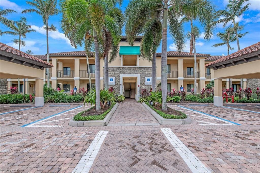 NAPLES BAY RESORT - Residential