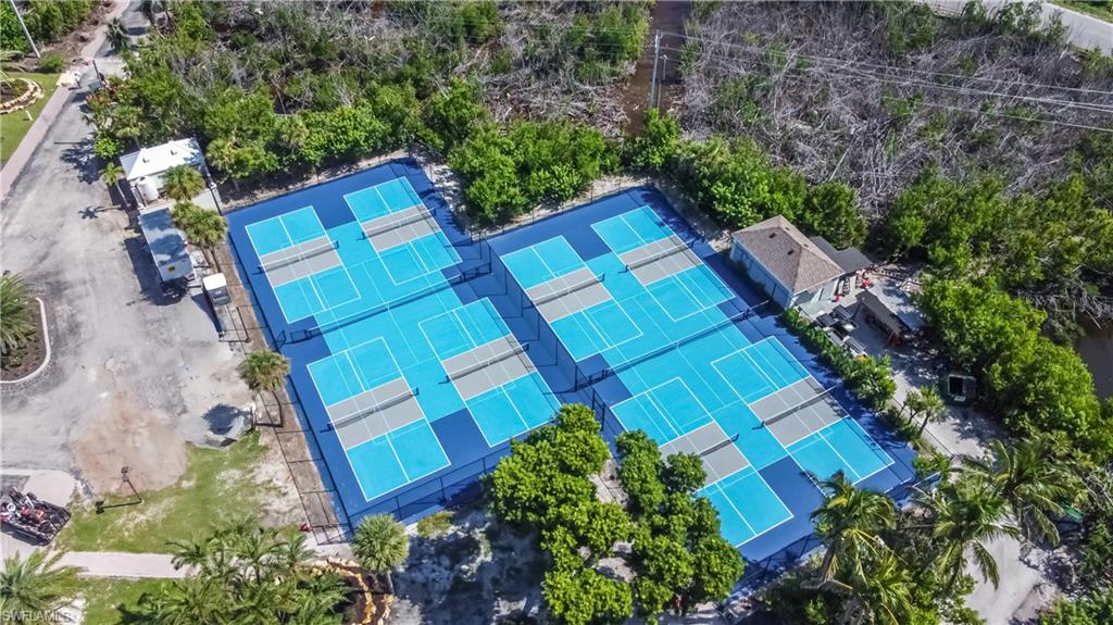 BEACH VILLAS CONDO - Residential