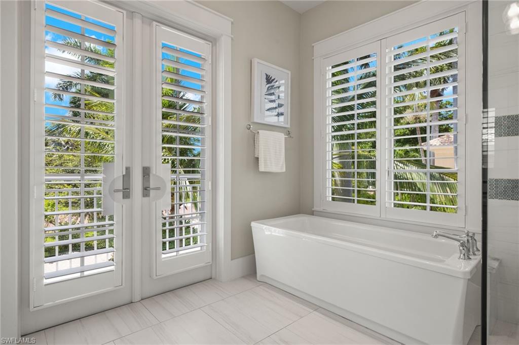 SOUTHPORT ON THE BAY - Residential