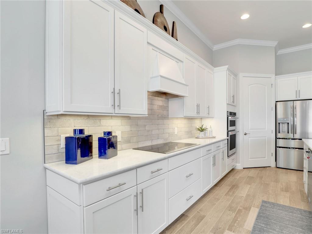 CORKSCREW SHORES - Residential