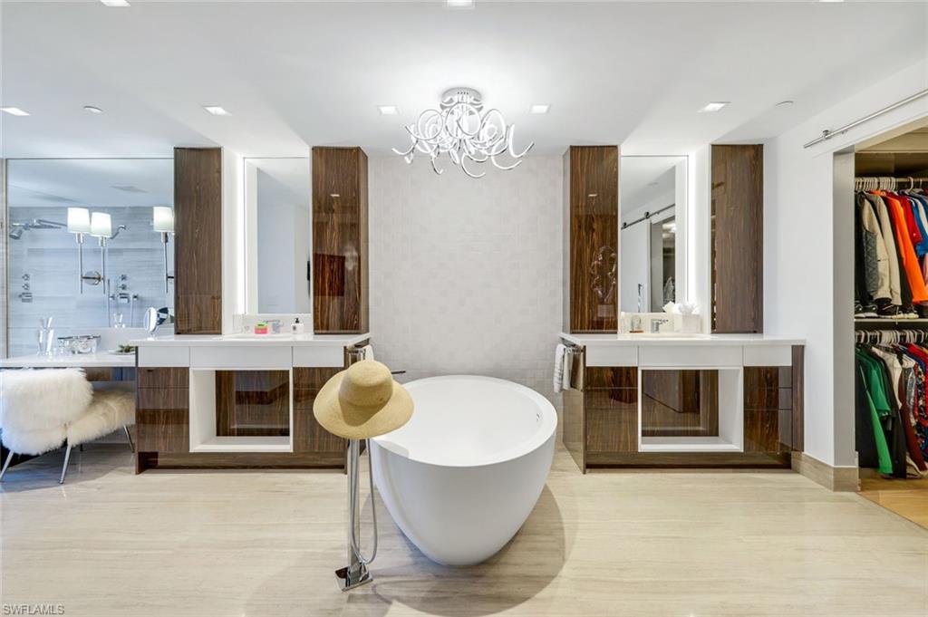 MYSTIQUE - Residential