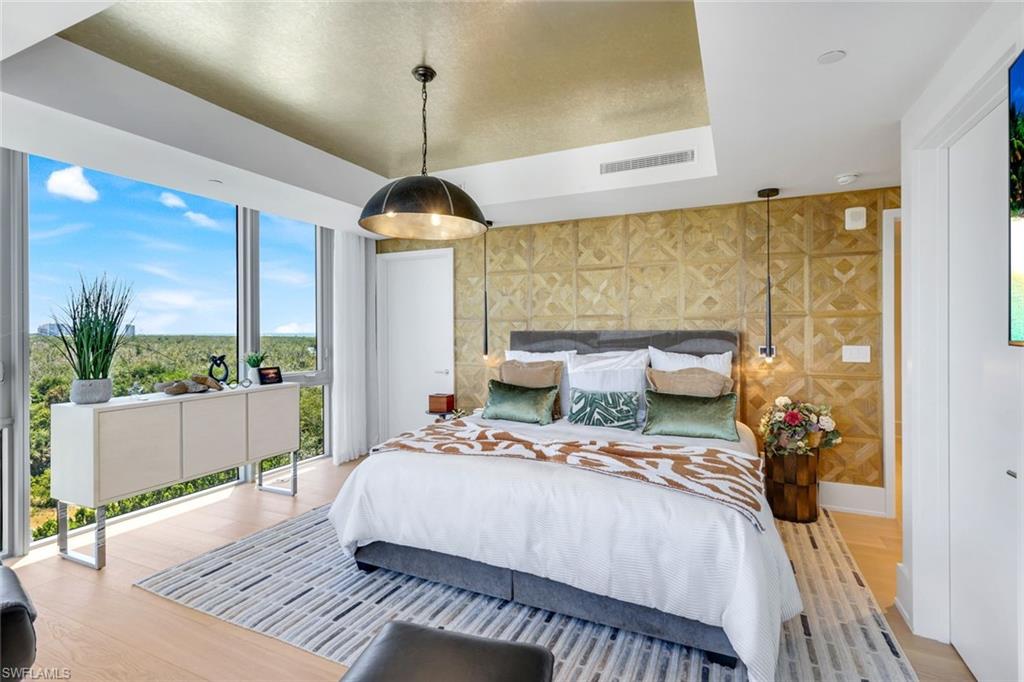 MYSTIQUE - Residential