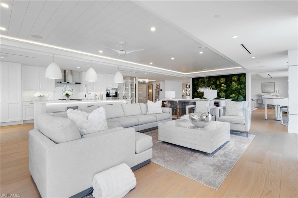 MYSTIQUE - Residential