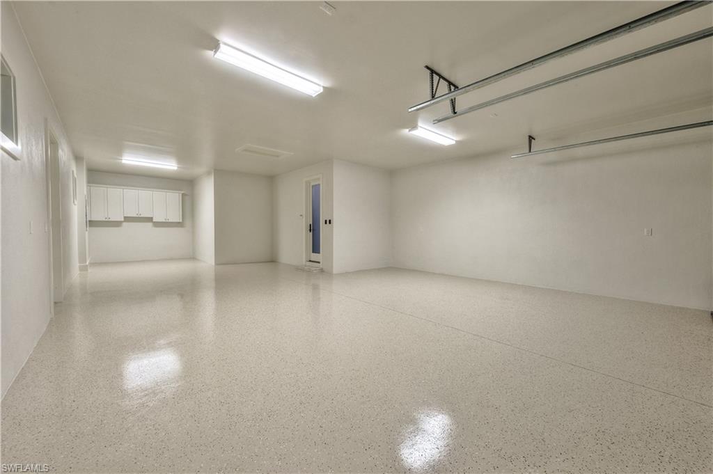 MOORINGS - Residential