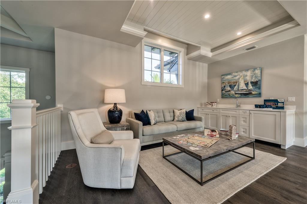 MOORINGS - Residential