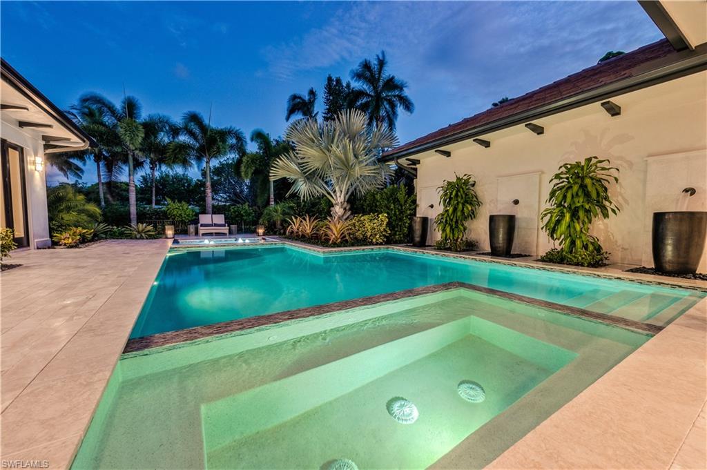 MOORINGS - Residential