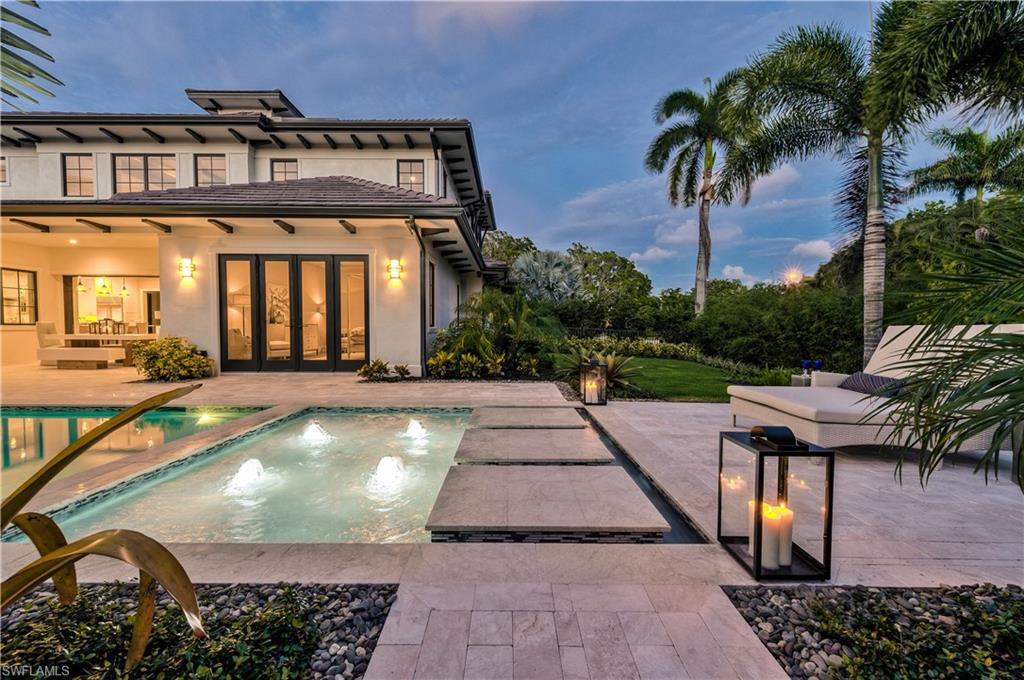 MOORINGS - Residential