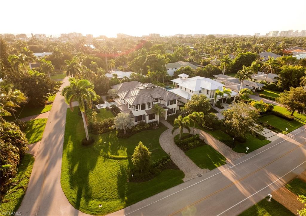 MOORINGS - Residential