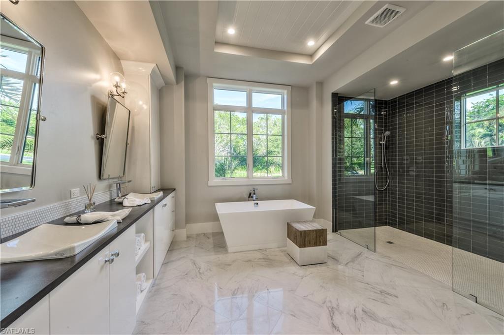 MOORINGS - Residential