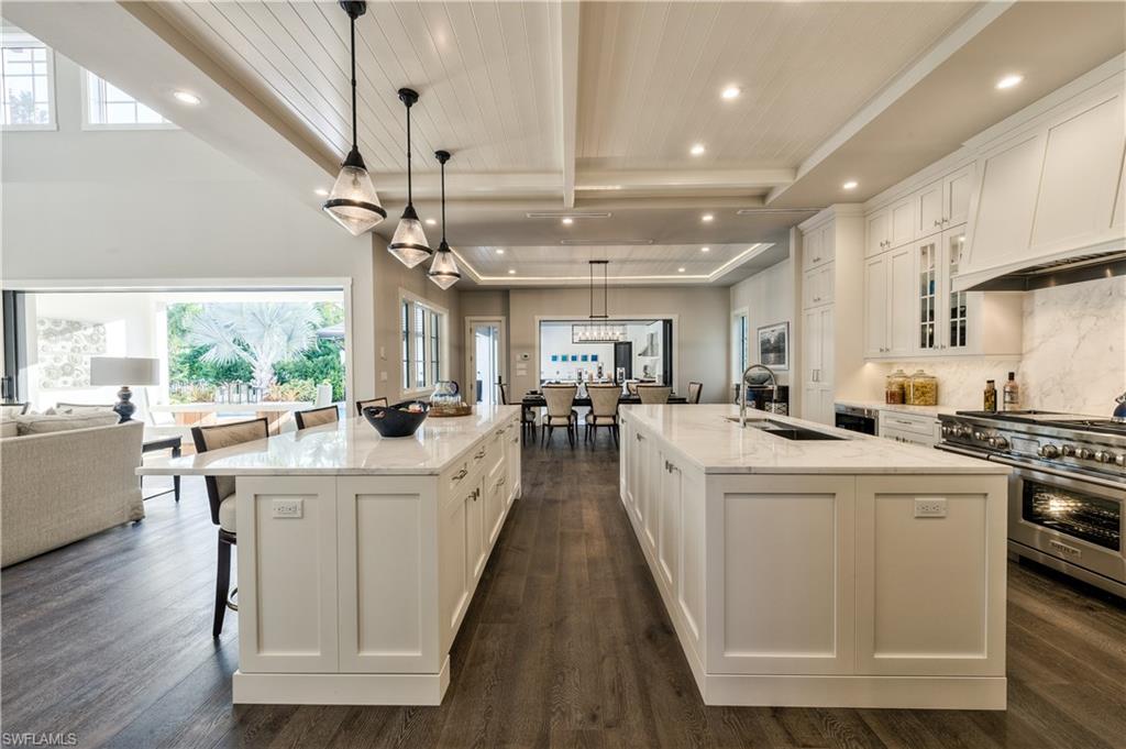 MOORINGS - Residential