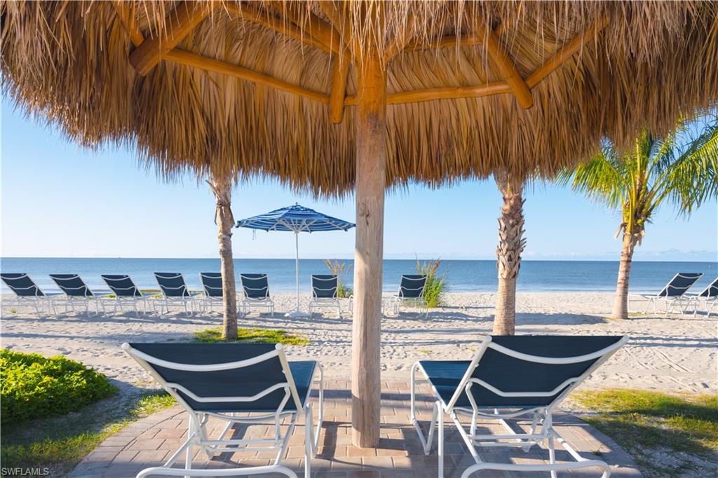 POINTE SANTO DE SANIBEL CONDO - Residential