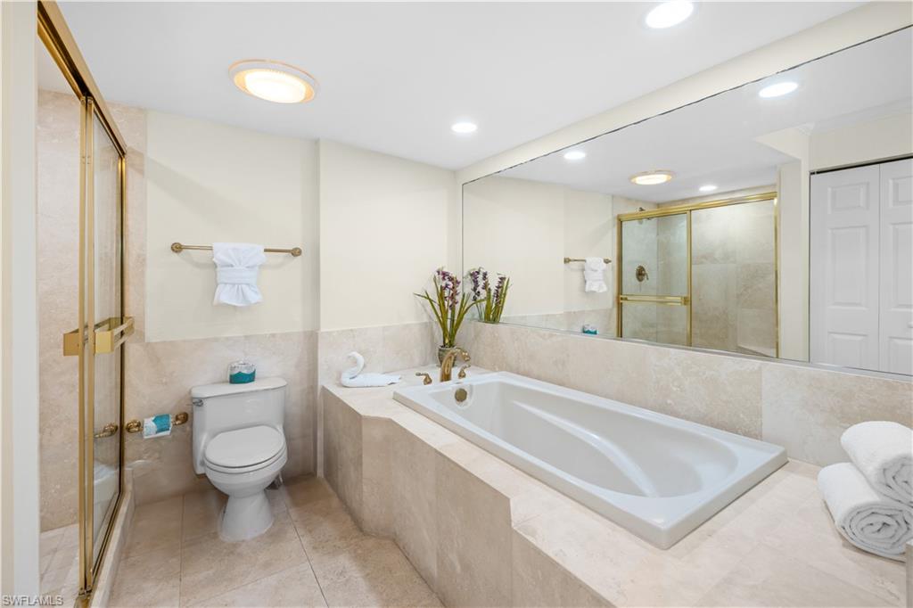 POINTE SANTO DE SANIBEL CONDO - Residential