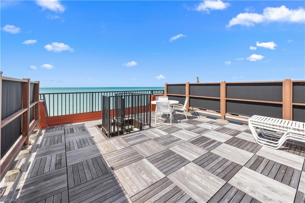 POINTE SANTO DE SANIBEL CONDO - Residential