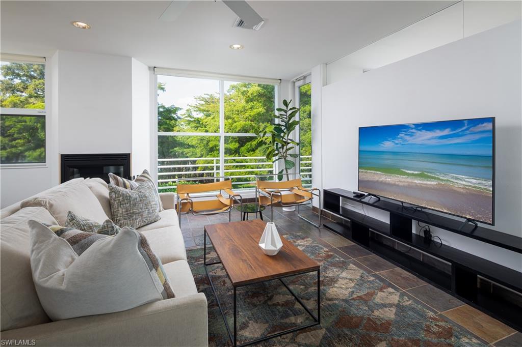 PINE RIDGE - Residential