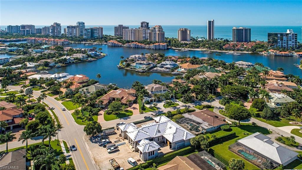 PARK SHORE - Residential