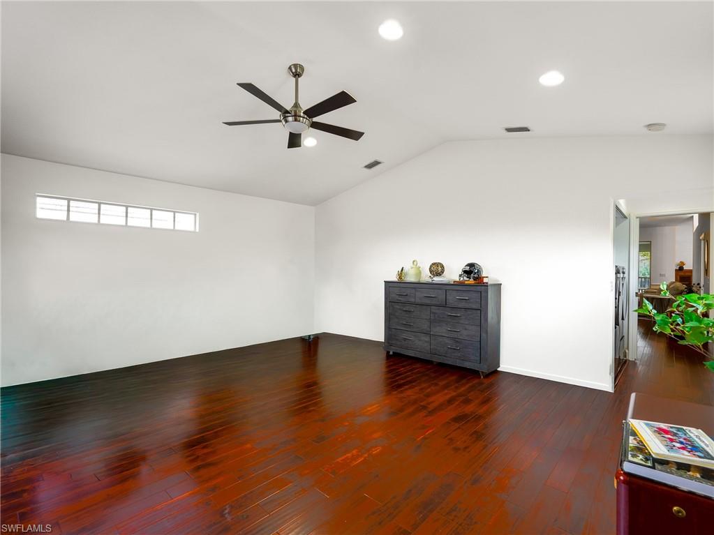 CLUBSIDE - Residential