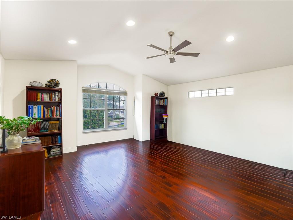 CLUBSIDE - Residential