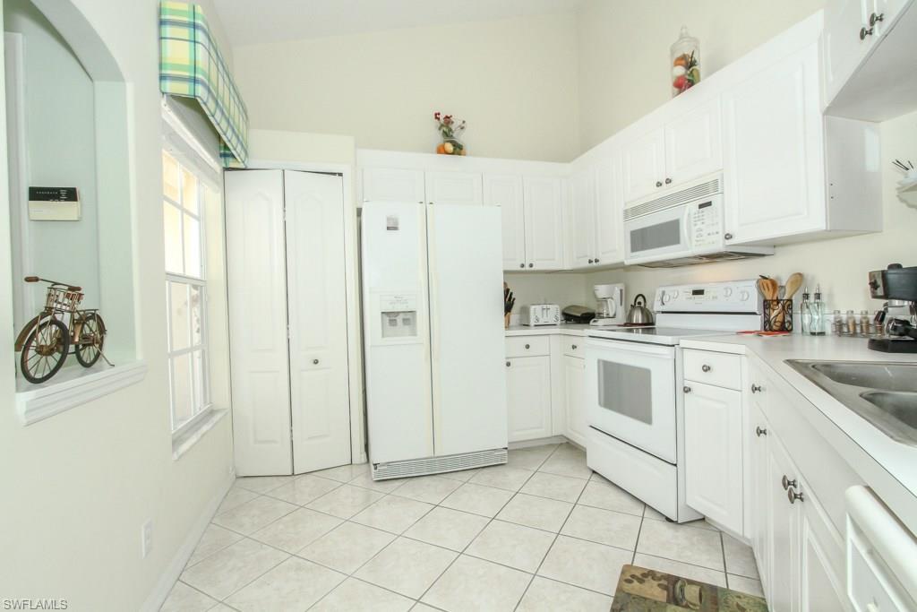 SWEETWATER BAY - Residential