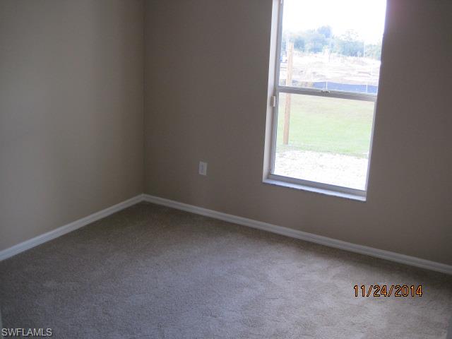 MIRROR LAKES - Residential