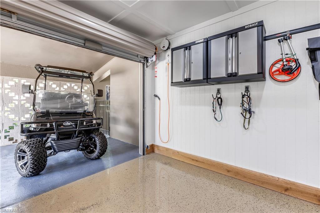 SEMINOLE ESTATES - Residential