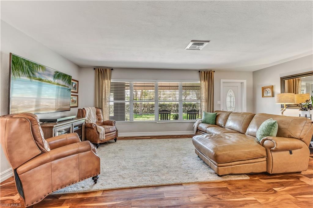 SEMINOLE ESTATES - Residential