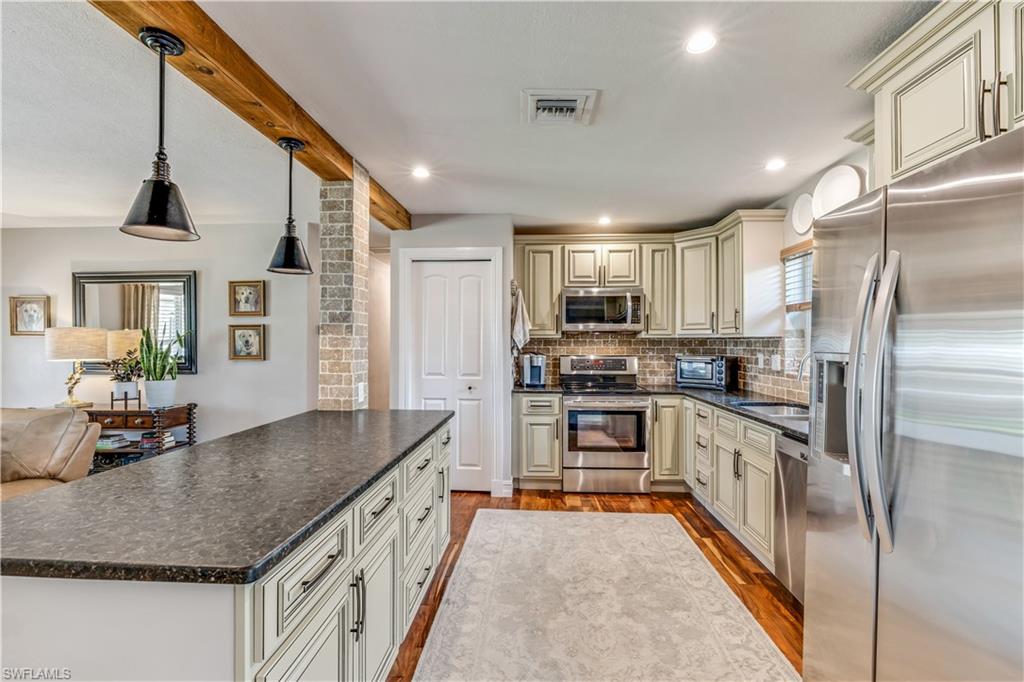 SEMINOLE ESTATES - Residential