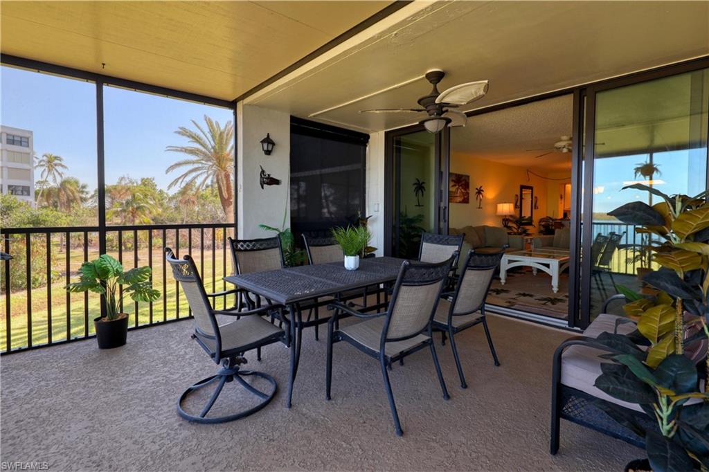 THE PALMS OF BAY BEACH - Residential