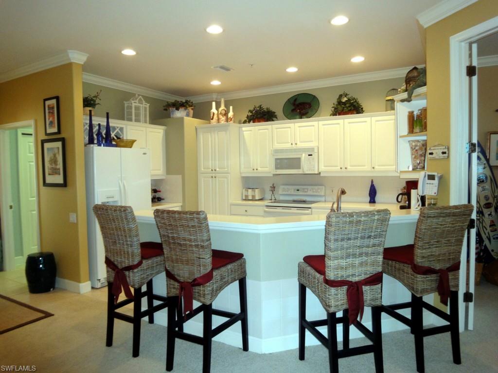 SUTTON WALK - Residential