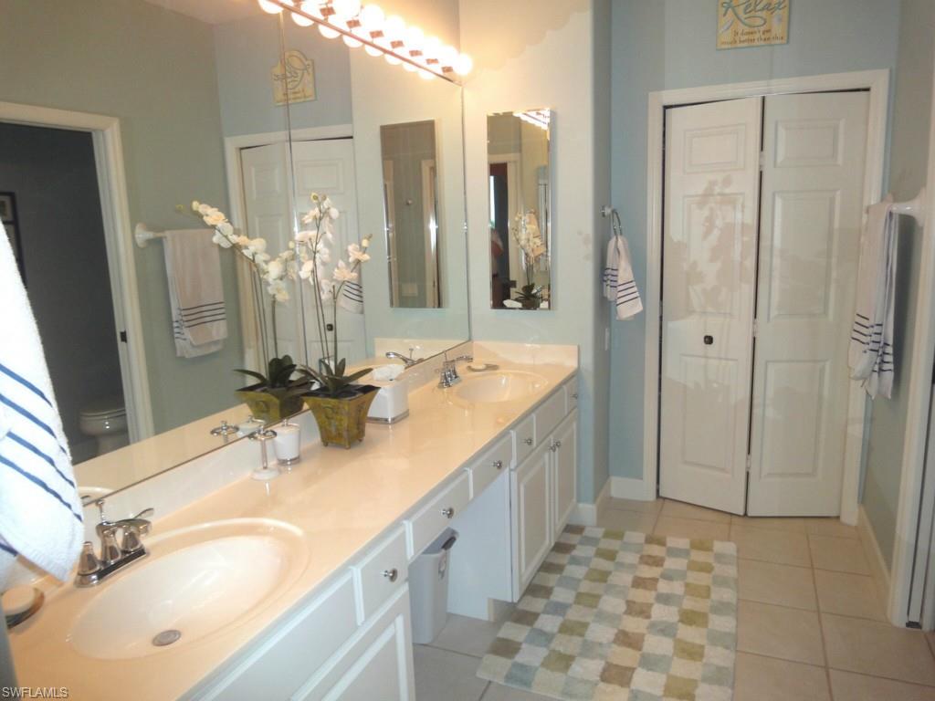 SUTTON WALK - Residential