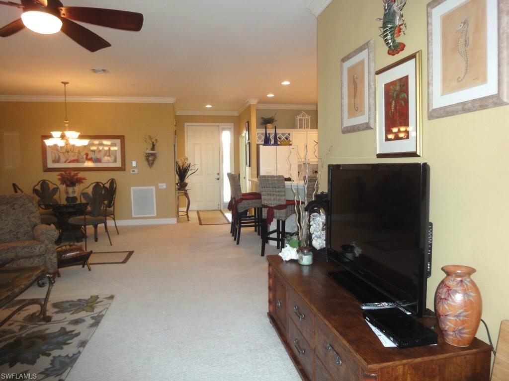 SUTTON WALK - Residential