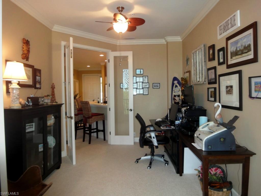 SUTTON WALK - Residential