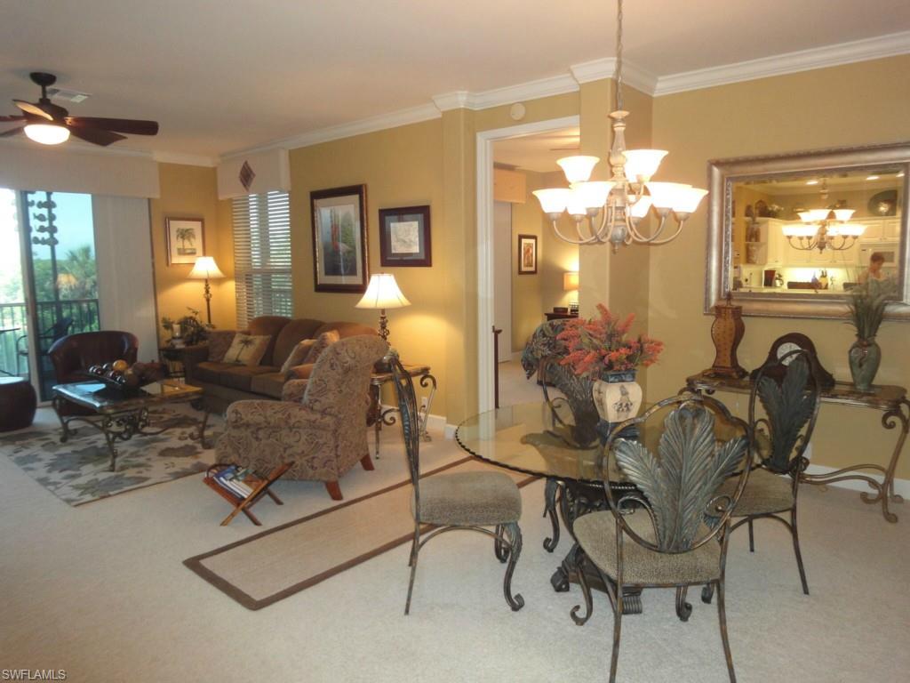 SUTTON WALK - Residential