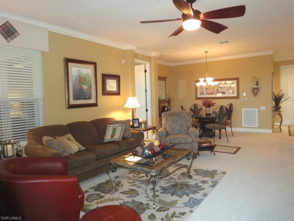 SUTTON WALK - Residential