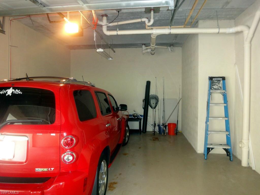 SUTTON WALK - Residential