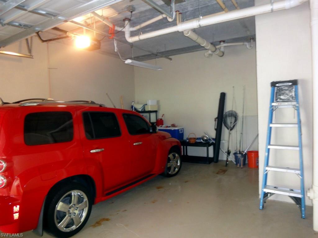 SUTTON WALK - Residential