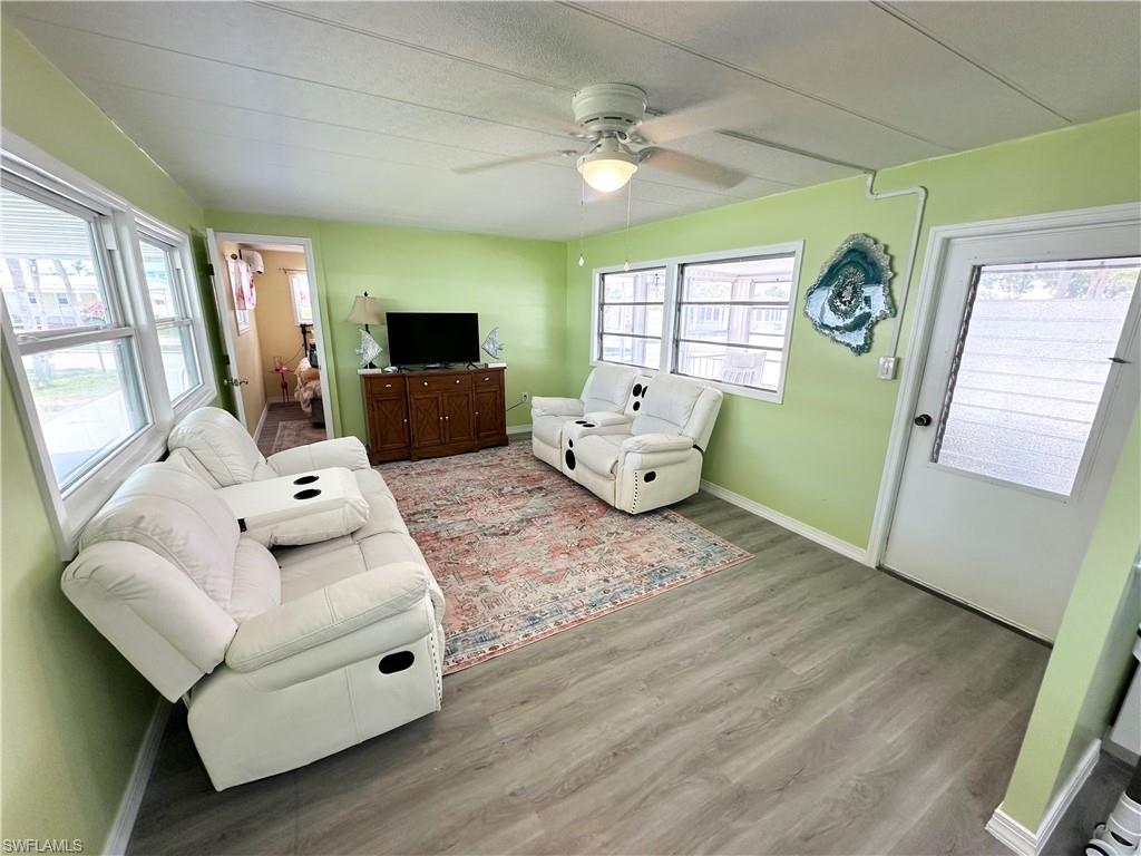 BAYSIDE ESTATES - Residential