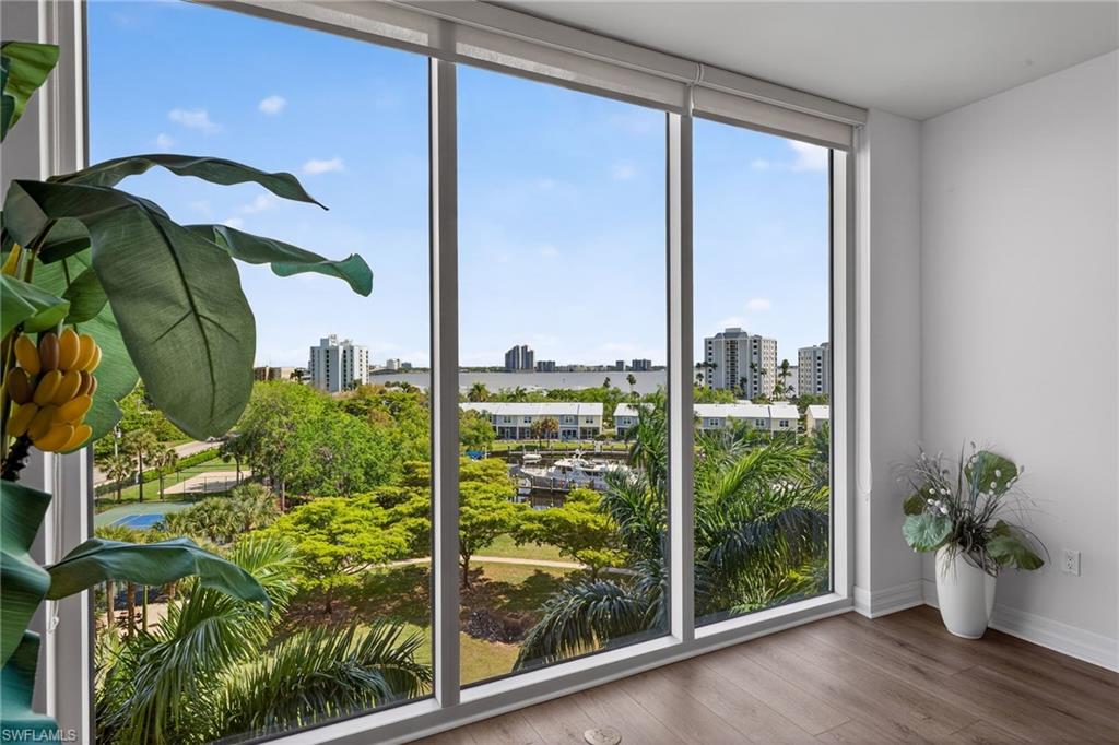 NORTH STAR YACHT CLUB - Residential