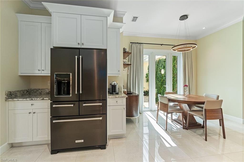 3687 Olde Cottage LN