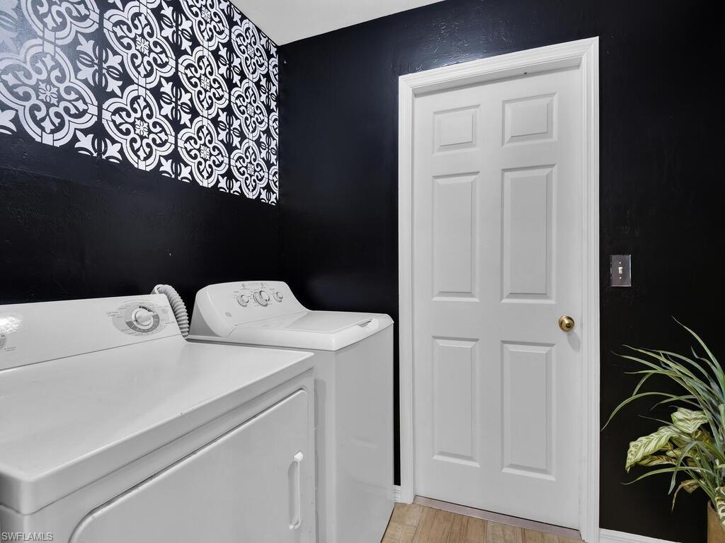 SPRING LAKES - Residential