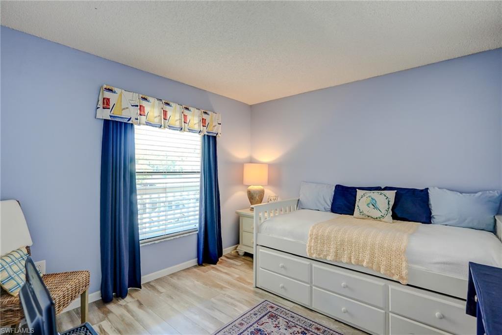 VILLAGES - Residential