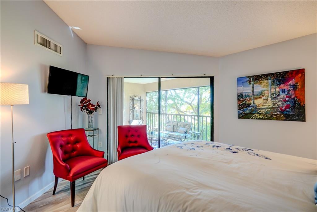 VILLAGES - Residential