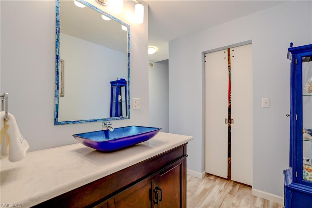 VILLAGES - Residential