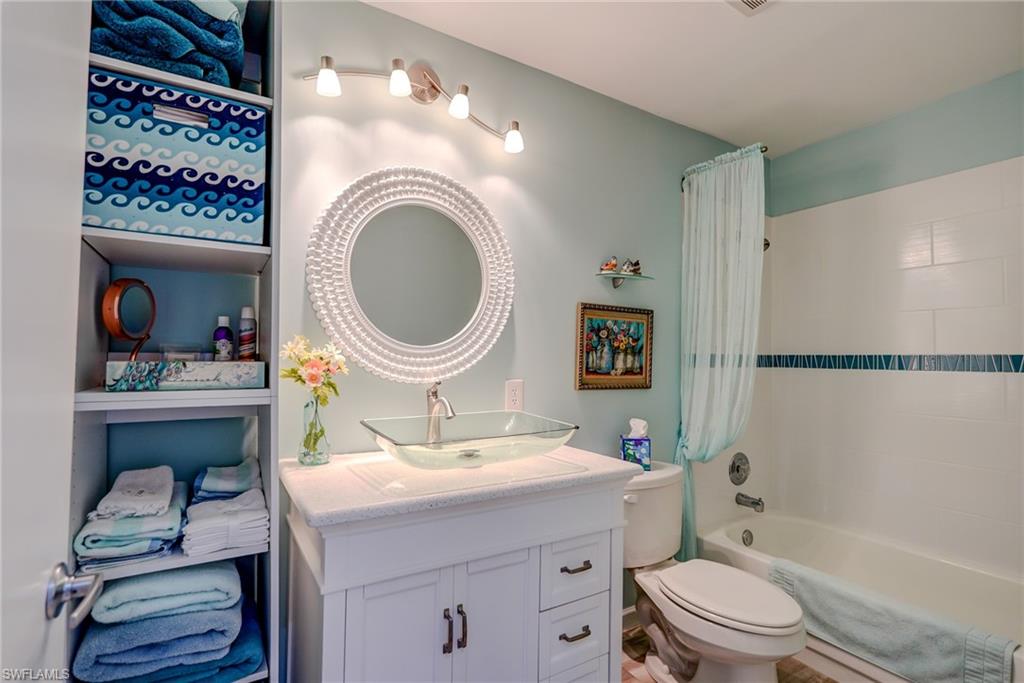 VILLAGES - Residential