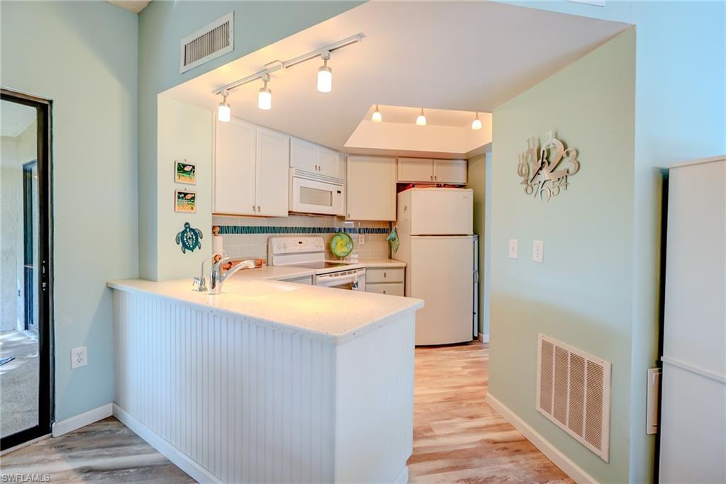 VILLAGES - Residential