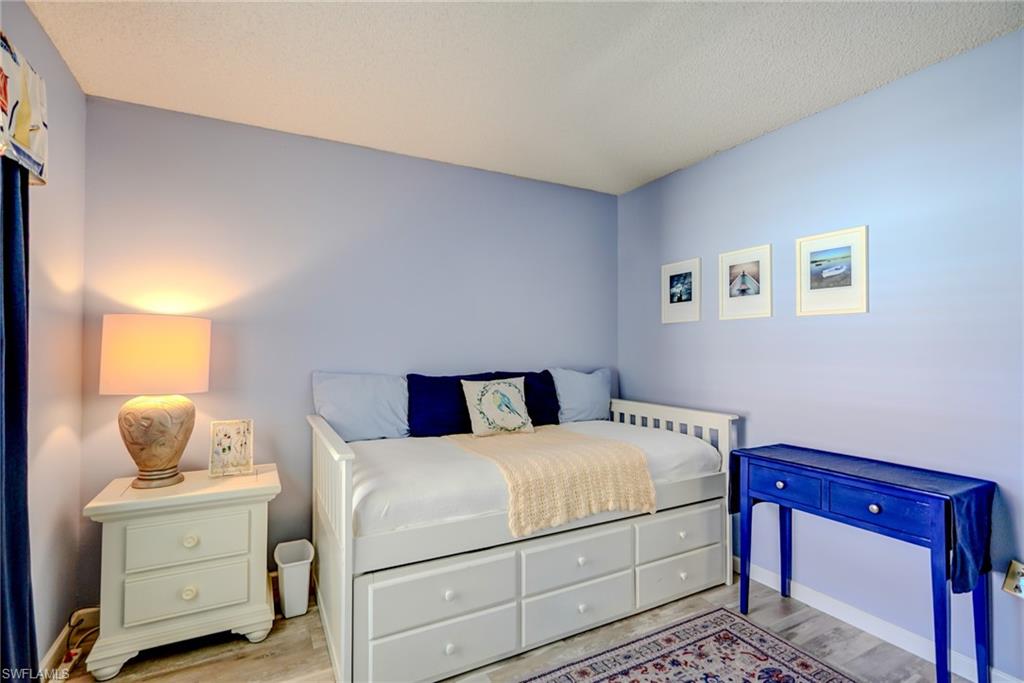 VILLAGES - Residential