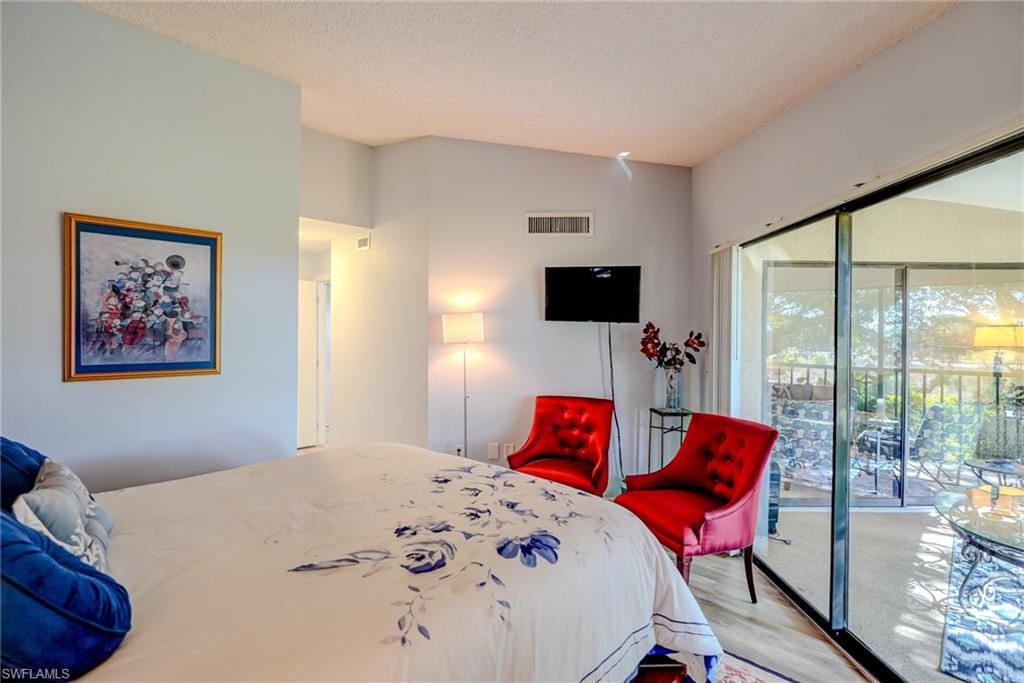 VILLAGES - Residential