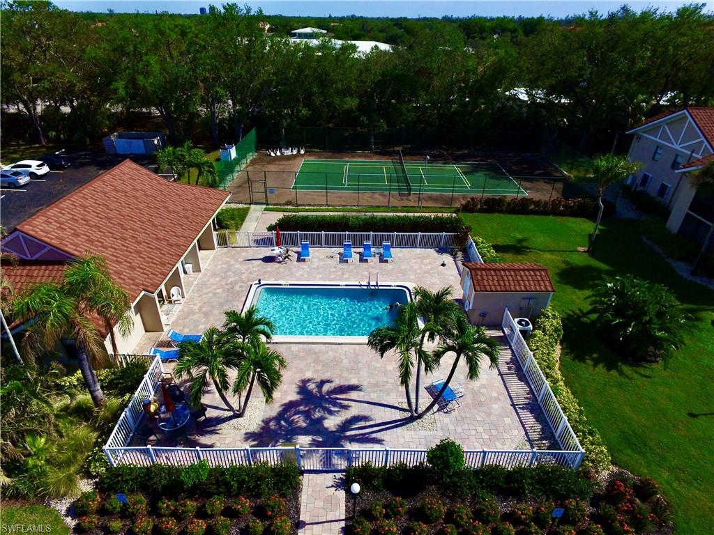 VILLAGES - Residential