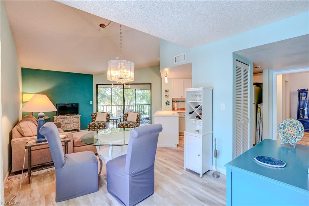 VILLAGES - Residential