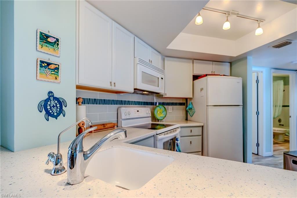 VILLAGES - Residential